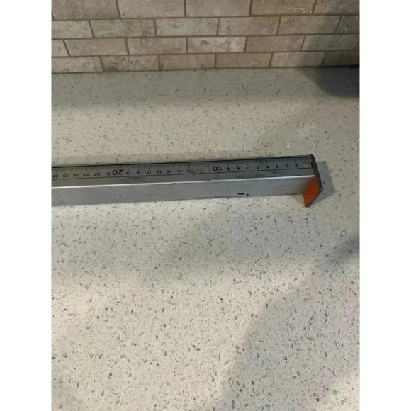 Telescoping Measuring‎ stick - Picture 4 of 6